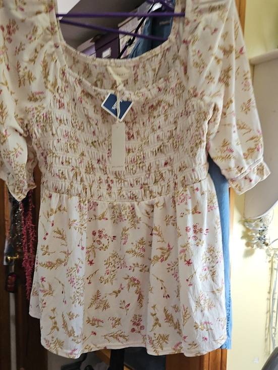 MELLODAY Tops - MELLODAY Cream Floral Smocked Peasant Tunic